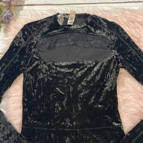 NWT Hah Hot as Hell Hole in 1 Cut-Out Black Velvet Lace Trim Bodysuit - Picture 10 of 11